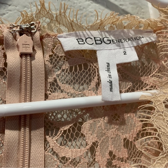 BCBG Generation Rose Smoke Lace Pleated Mini Dress Size 2 - Picture 2 of 16